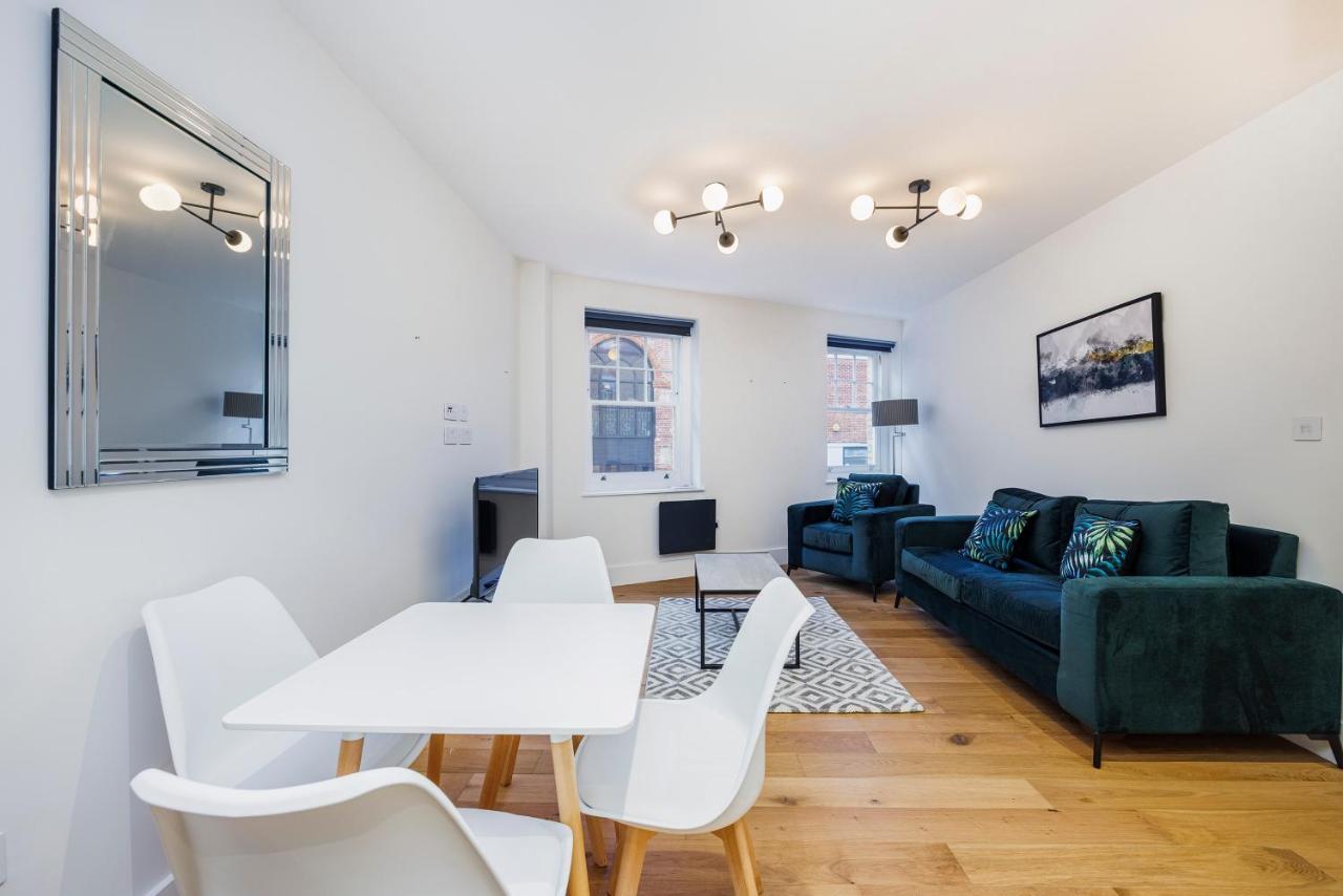 Luxury Spacious 2 Bed Apartment, London - Sk المظهر الخارجي الصورة