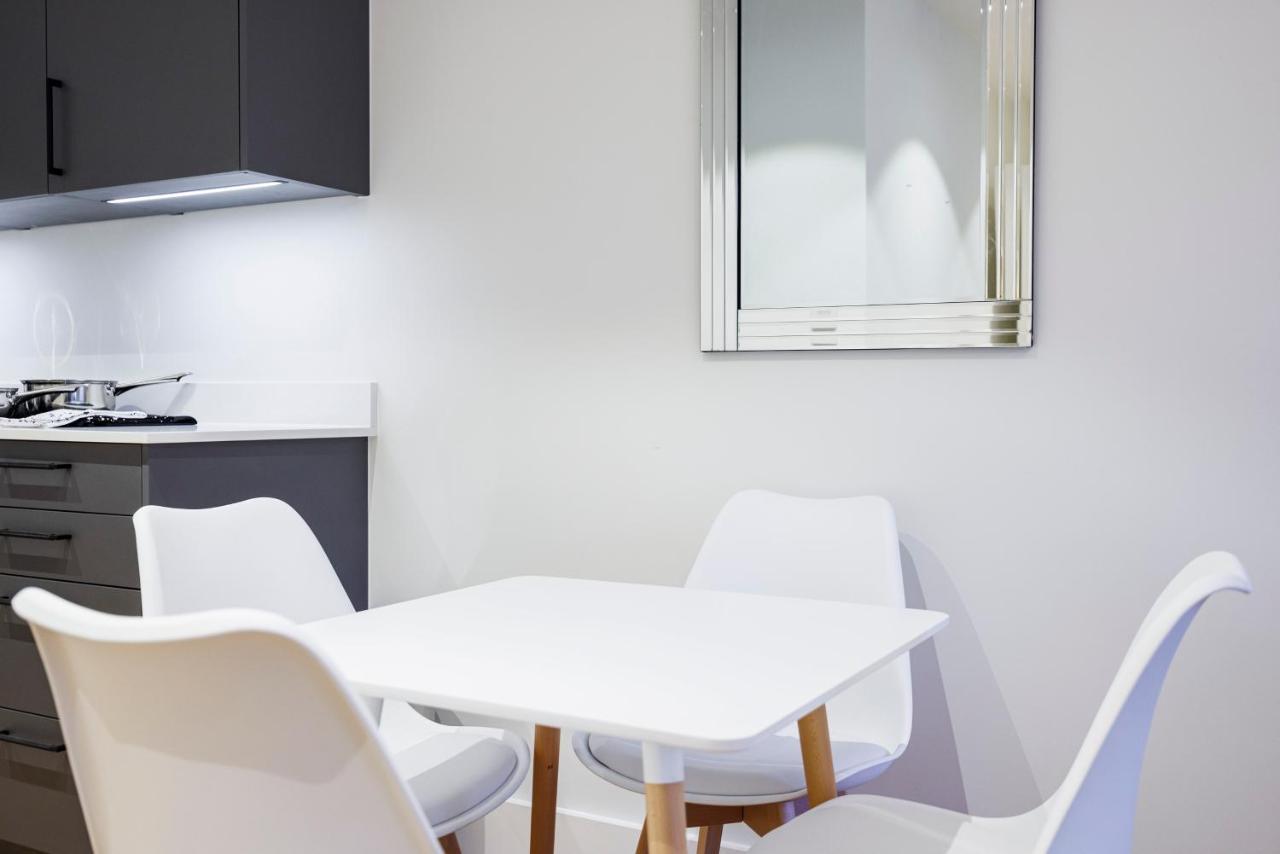 Luxury Spacious 2 Bed Apartment, London - Sk المظهر الخارجي الصورة