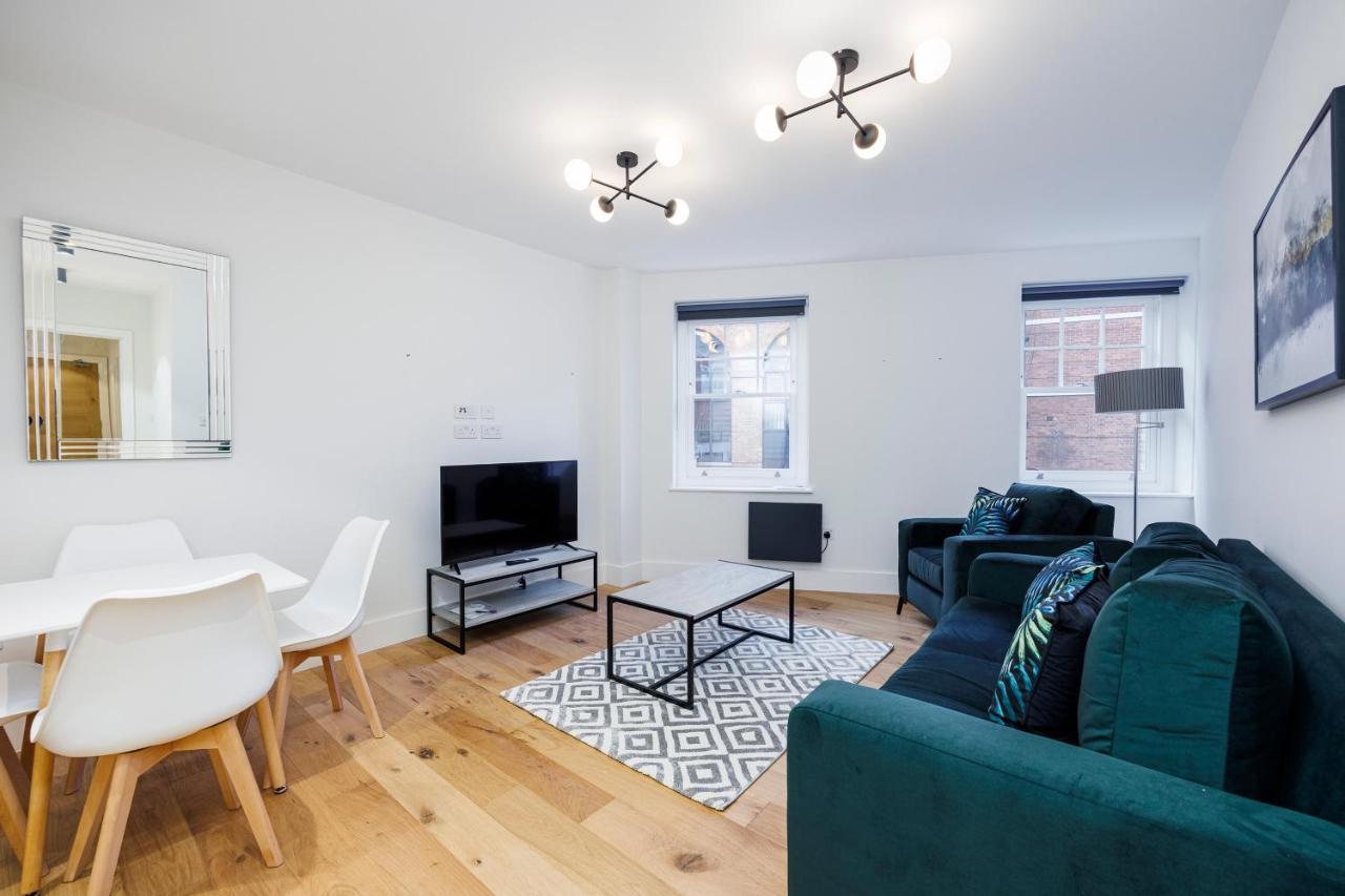 Luxury Spacious 2 Bed Apartment, London - Sk المظهر الخارجي الصورة