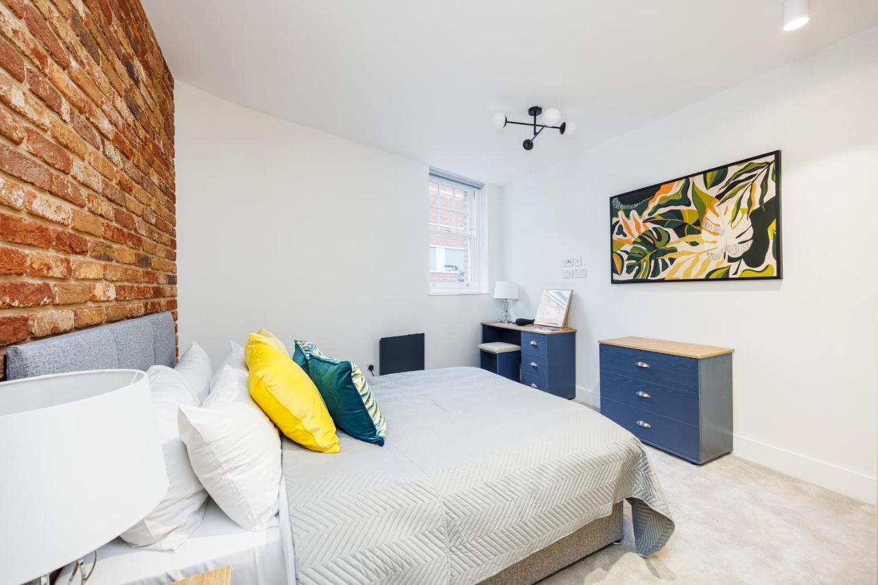 Luxury Spacious 2 Bed Apartment, London - Sk المظهر الخارجي الصورة