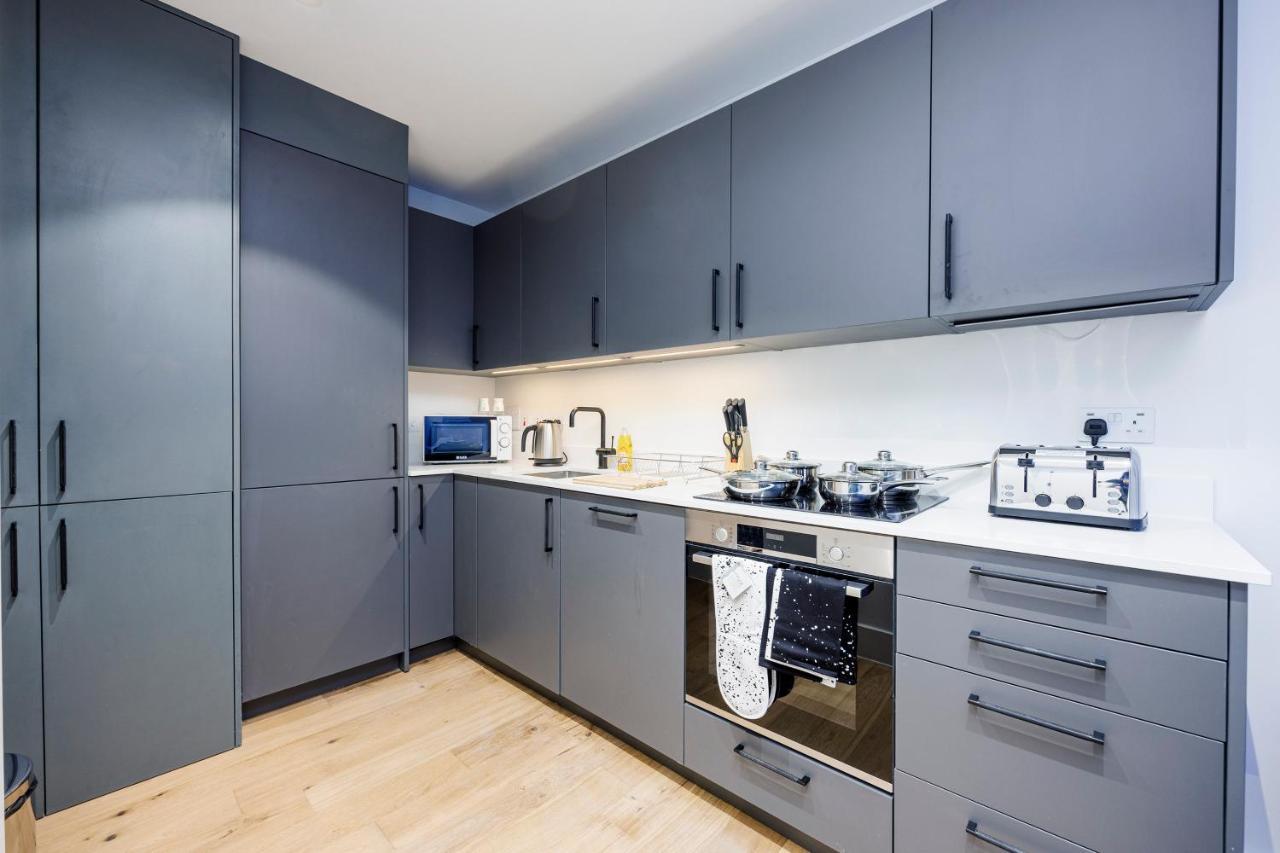 Luxury Spacious 2 Bed Apartment, London - Sk المظهر الخارجي الصورة
