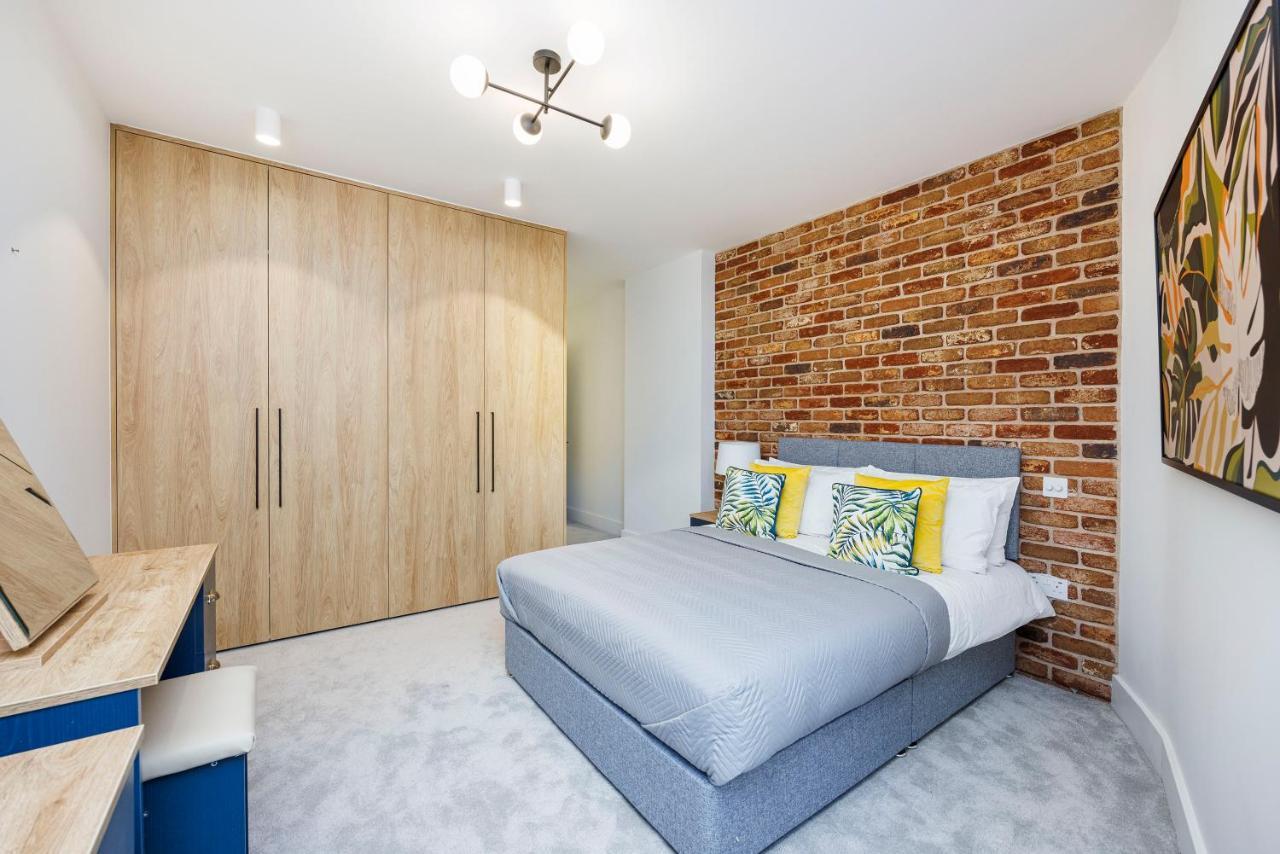 Luxury Spacious 2 Bed Apartment, London - Sk المظهر الخارجي الصورة